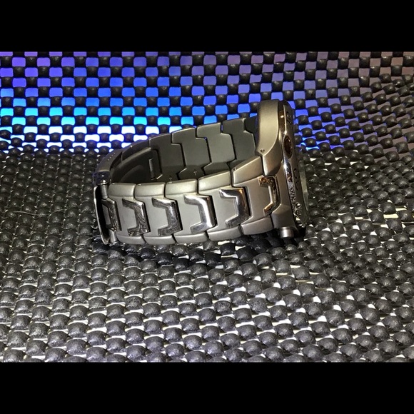 Rare Fossil Titanium w/Black Cherry dial ~ NWT - Picture 7 of 9